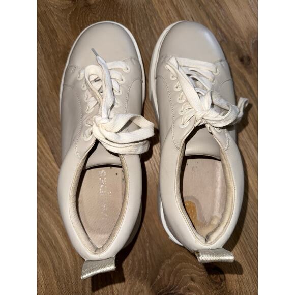 J Slides NYC  Size 7  Beige Lace Up Platform Modern Sneakers. - T6 - Picture 4 of 9